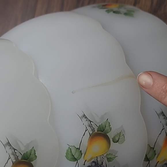 Vintage Arcopal France Nesting Bowls Set of 3 Milk Glass Fruits Scalloped Edges - Picture 2 of 8